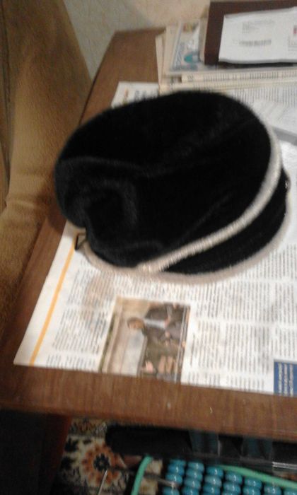 Шапка  женская  зимняя      Сапоги  резиновые женские