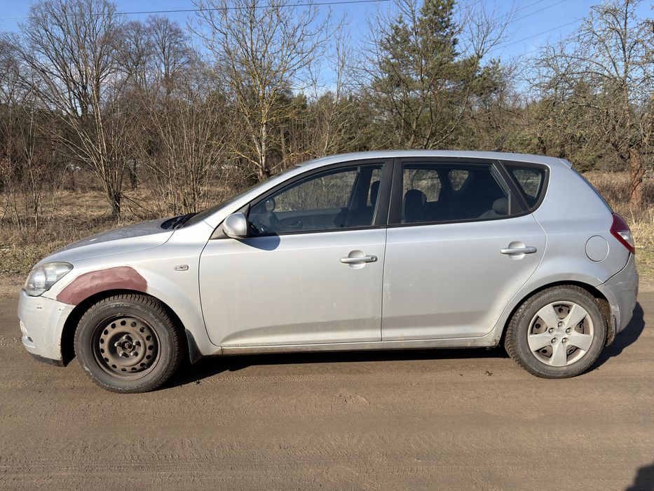 Kia ceed 1.4 90KM 2010r