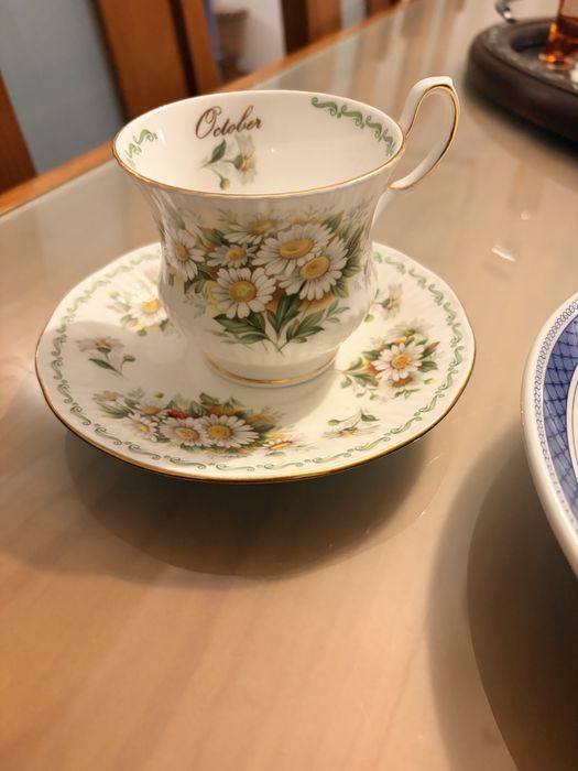 Chávena de Chá e Pires Queen’s "October Daisy" - Porcelana Inglesa