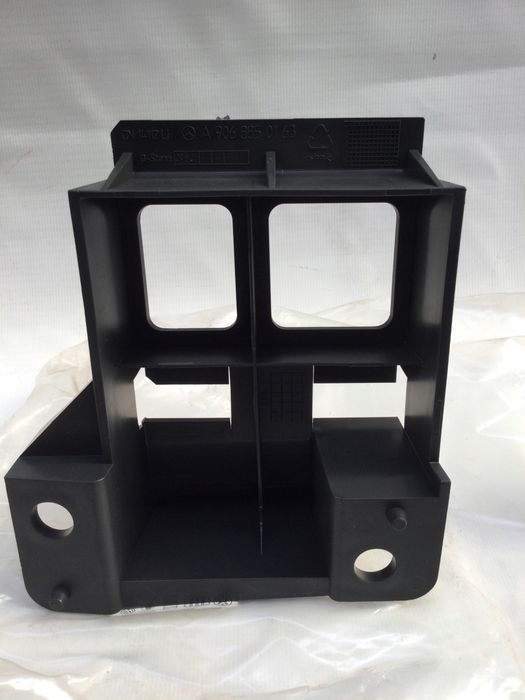 ślizg zderzaka mercedes sprinter 906 przód lewy a9068850163 oryginał