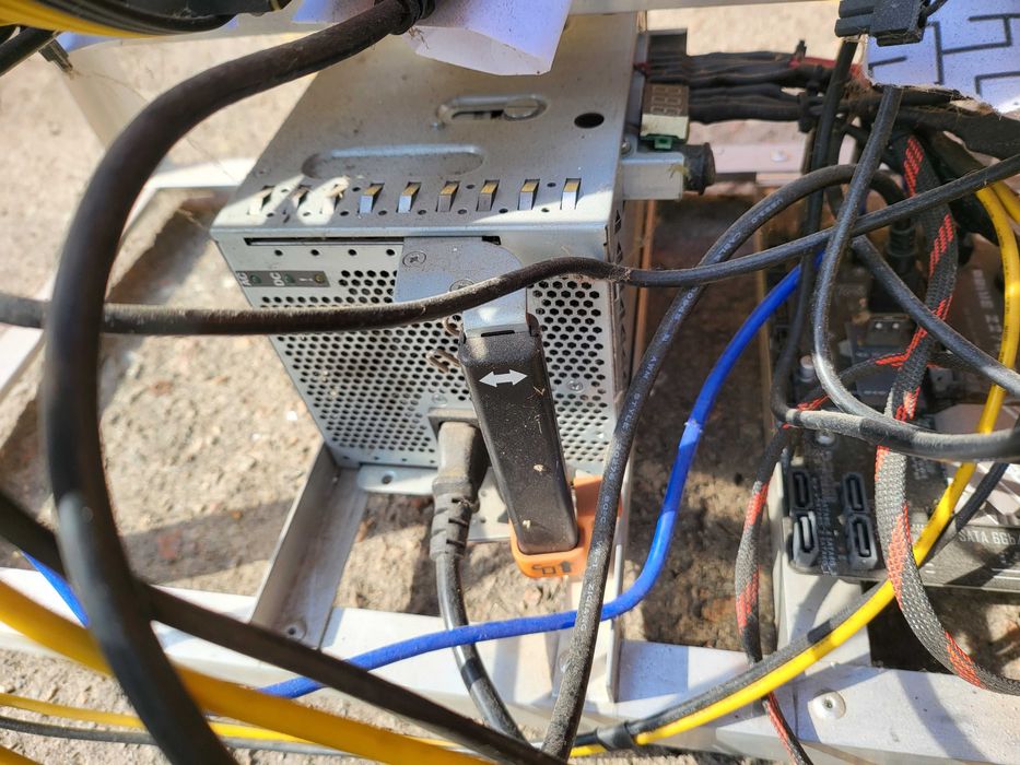 Майніннг ферма з відеокарт