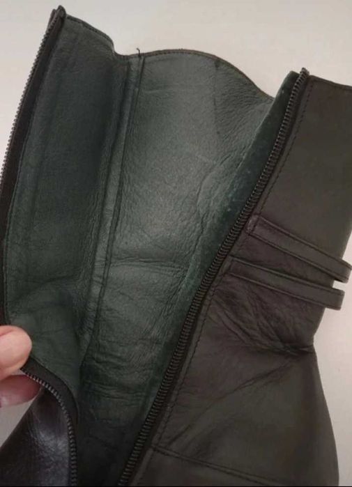 Botins Pretos em Pele