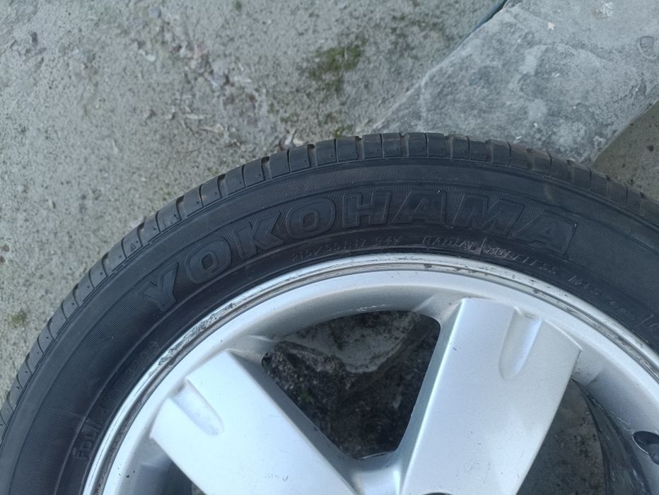 Yokohama Geolandar G035 215/55R17 94v