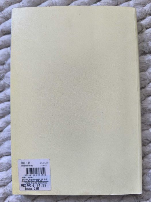 Livro "Noções Elementares de Direito" de Pedro Eiró