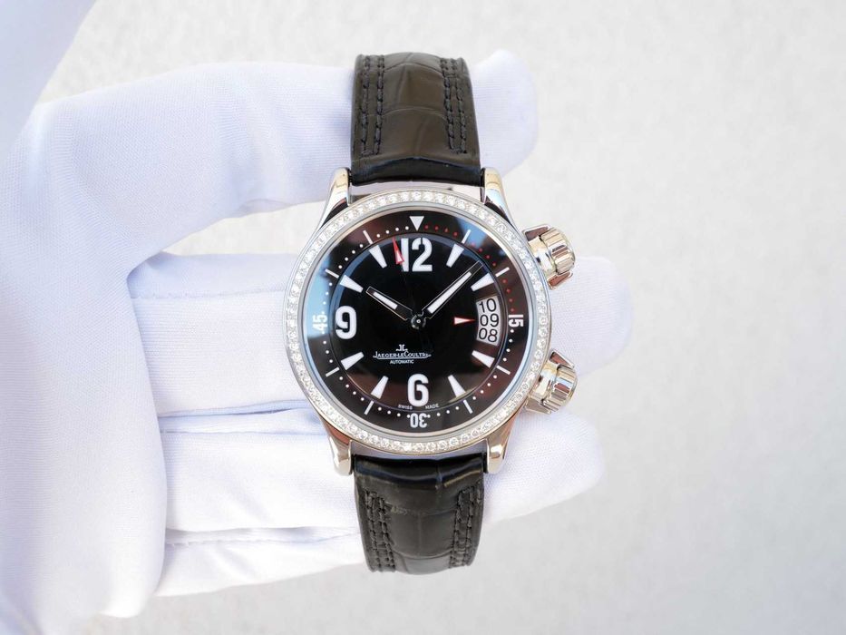 Jaeger-LeCoultre Master Compressor Lady Diamonds Black Dial 37mm