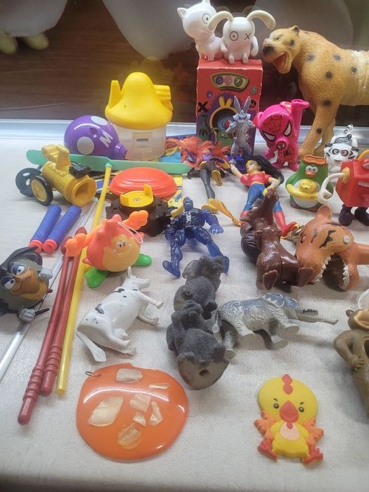 Игрушки много всяких разных и мягкие в моих объявлениях