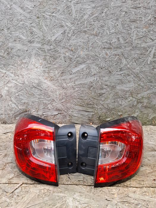 Lampy tył Renault Captur I Lewa Prawa, stan bardzo dobry