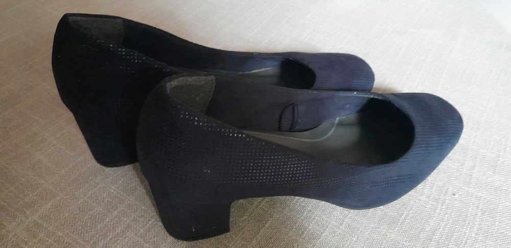 Pantofe damskie granatowe