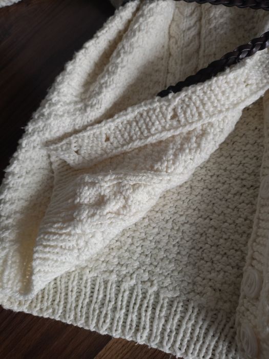 Sweter damski M nowy gruby