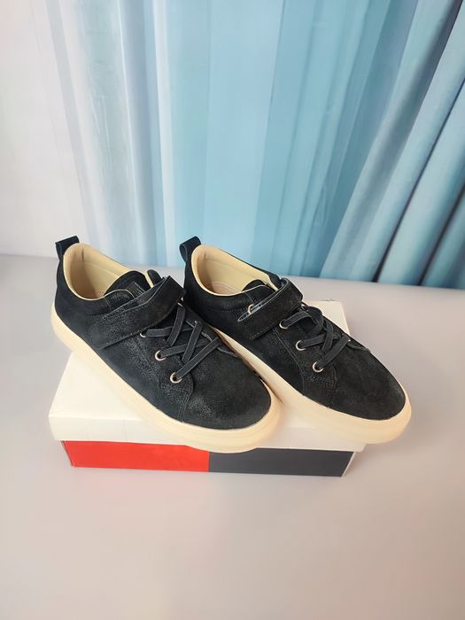 Дитячі кросівки-кеди. Унісекс. Замшевые кеды на липучке 35 размер.