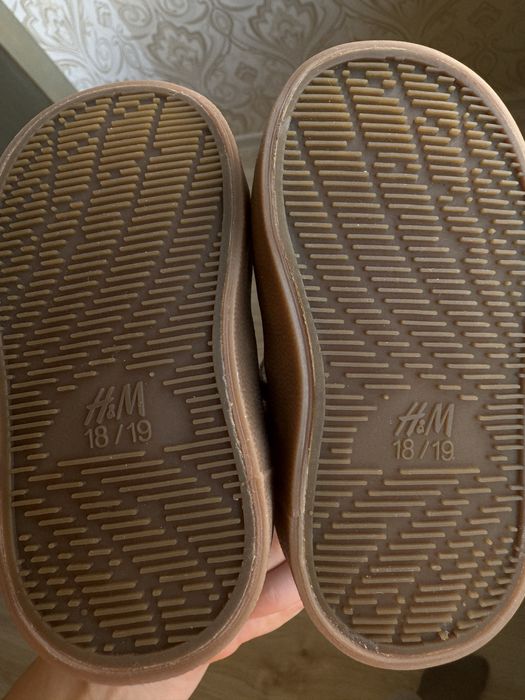 кросівки дитячі h&m