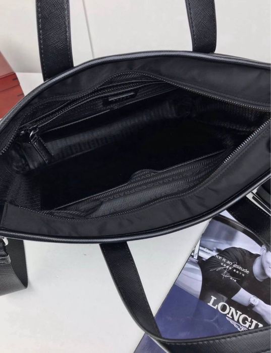 Сумка Prada 2VG860 Re-Nylon and Saffiano bag чоловіча чорна мужская