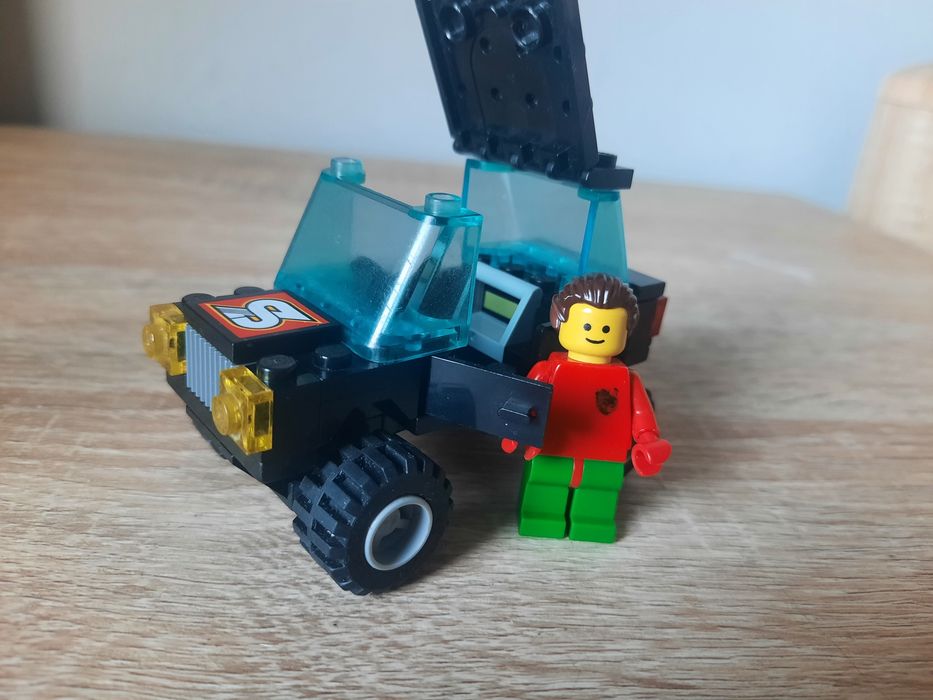 Klocki lego samochód osobowy 2