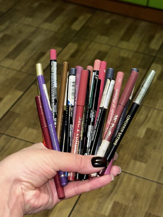 Олівці для губ та каяла Cascade of colours, Lacordi, Aden, Maybelline