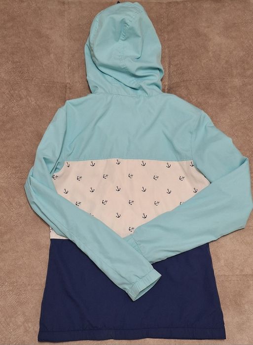 Куртка вітрівка жіноча