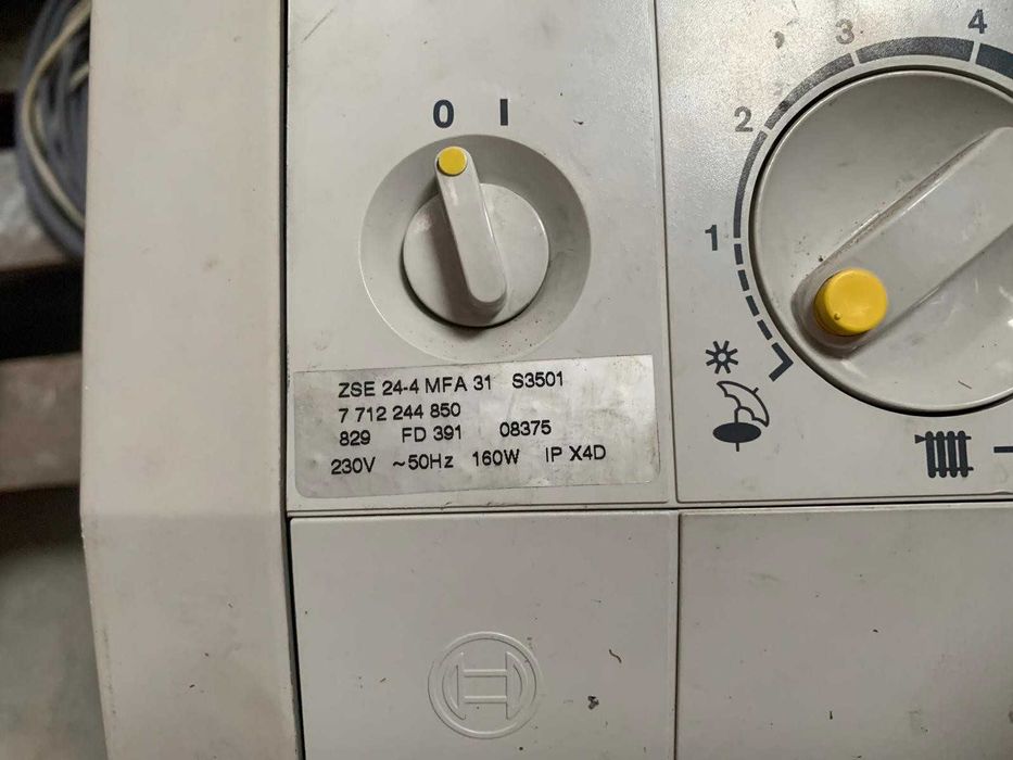 Conjunto de termo acumulador ZANTIA com radiadores para aquecimento