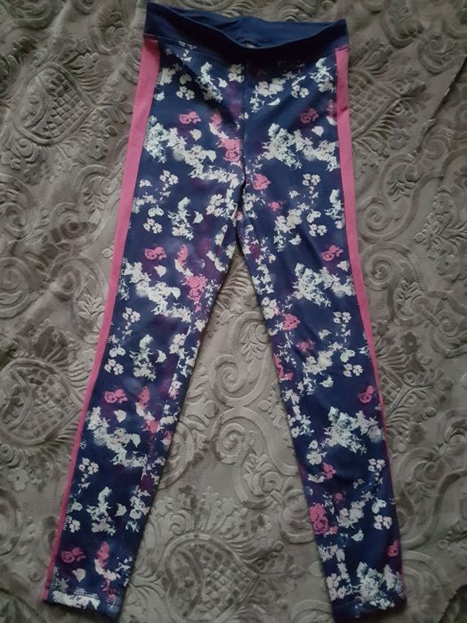 Sportowe legginsy dziewczęce we wzorek ocieplane Crivir 134-140