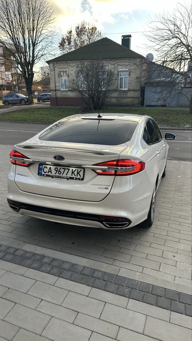 Продаж Ford Fusion 2.0 2017 AWD Platinum