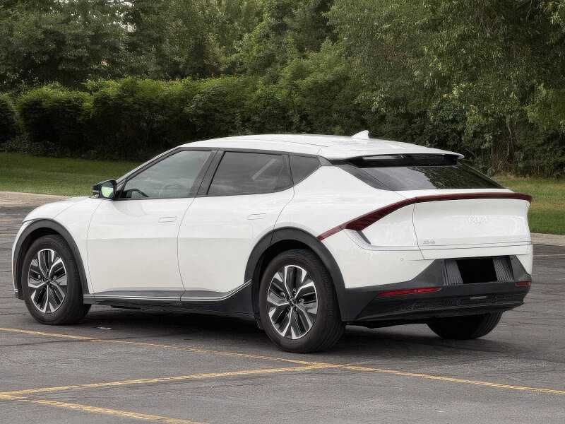 2022 Kia EV6 Light