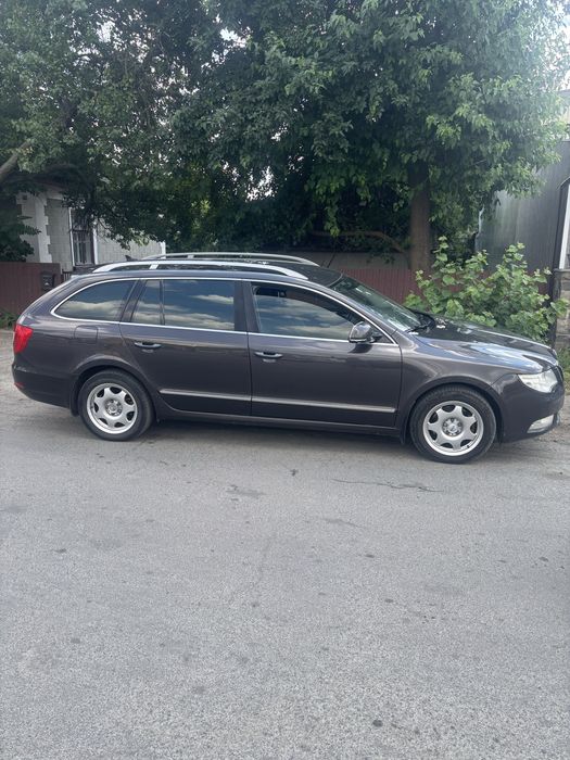 Шкода Super B 2011 1.6 TDI