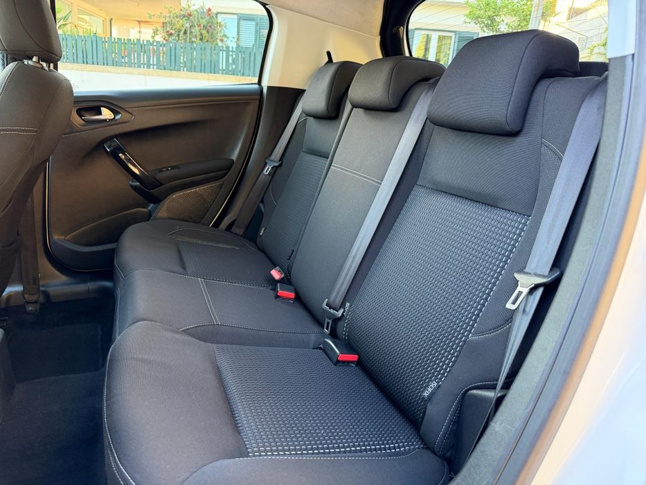 Peugeot 208 allure