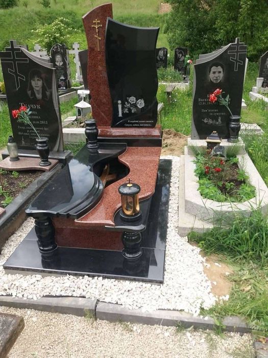 Гранітні Пам'ятники. Виготовлення Памятників. Встановлення памятників. Граніт. Покостівка. Габро