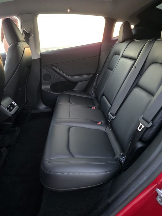 Tesla Model Y Long Range Dual Motor 4x4 IVA DEDUTÍVEL