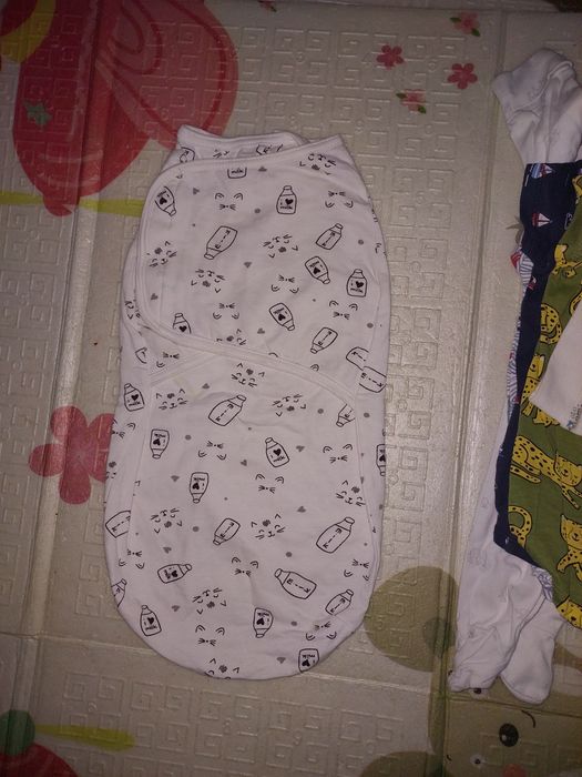 Лот чоловічки, комбінезони, боді 5 шт за 100 грн розмір 56-62 від 0 до