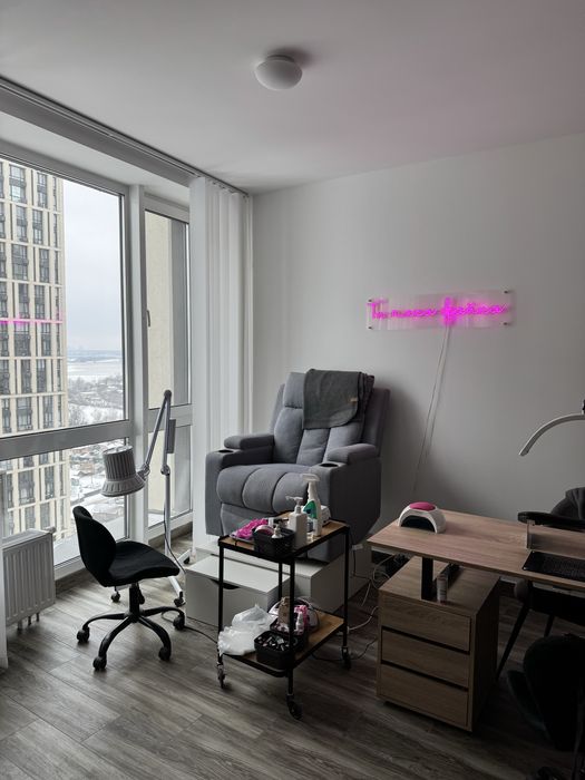 Терміновий продаж  бізнесу,студія краси