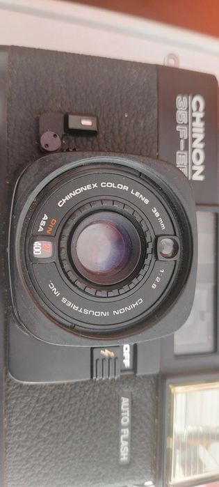 Máquina fotográfica Chinon