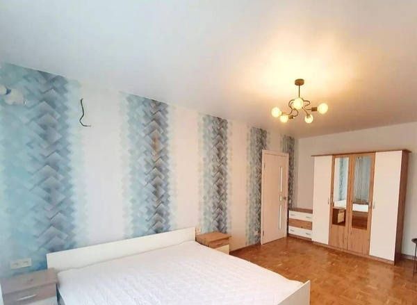 Шкаф от спальни , комоды, кровати