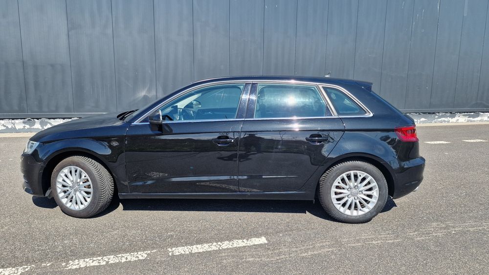 Audi A3 2015 LED CarPlay Navi EA211 Klima