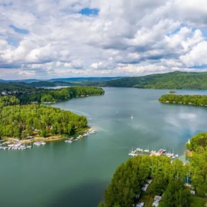 Domki pokoje apartamenty 200 m od jeziora solińskiego