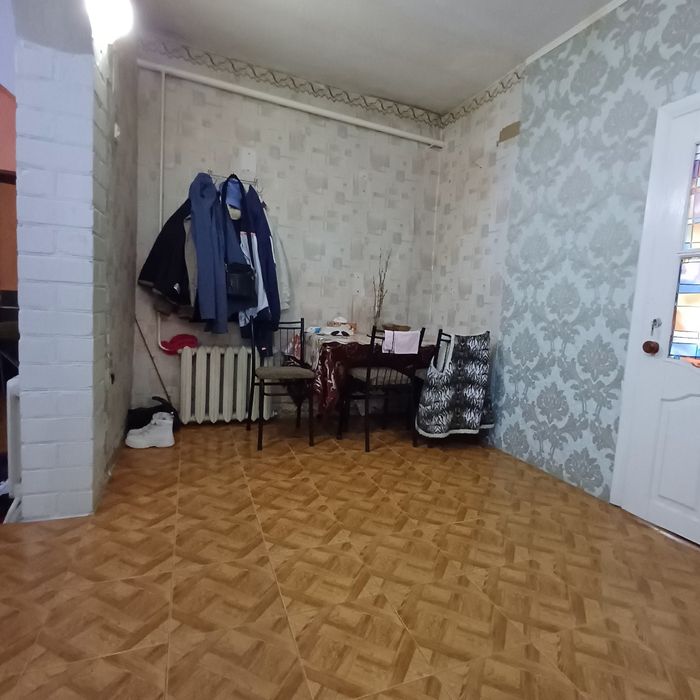 Продаж будинку з жилою літнею кухнею,район сахзаводу