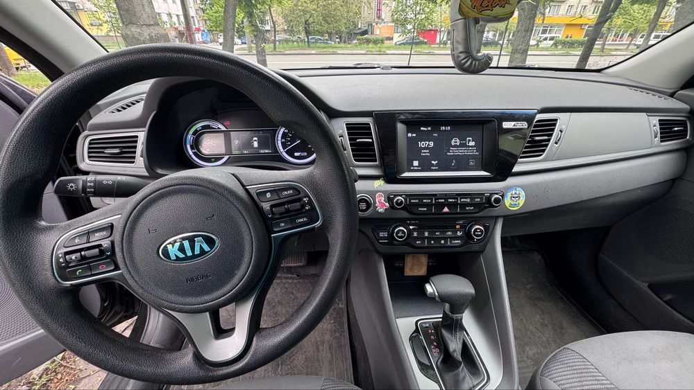 Продам авто Kia Niro