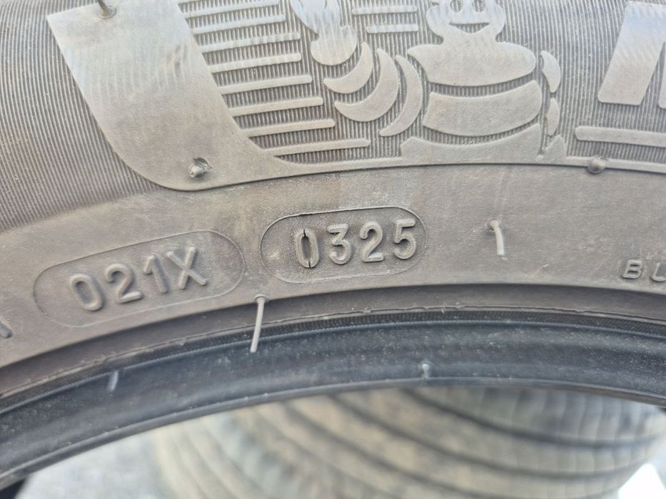Шини / Скати / Колеса Мішелін Michelin 205/55 R17 Літо