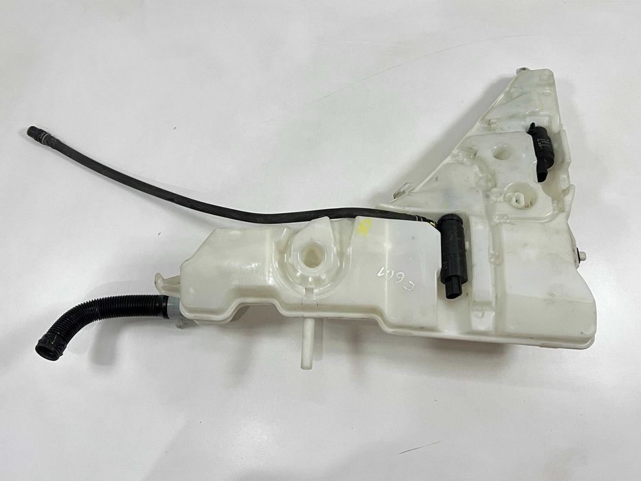 Бачок омывателя BMW X5 E70 F15 X6 E71 F16 7292425 Бачок омивача 7161476 БМВ Х5 Е70 Ф15 Х6 Е71 Ф16 моторчик омывателя