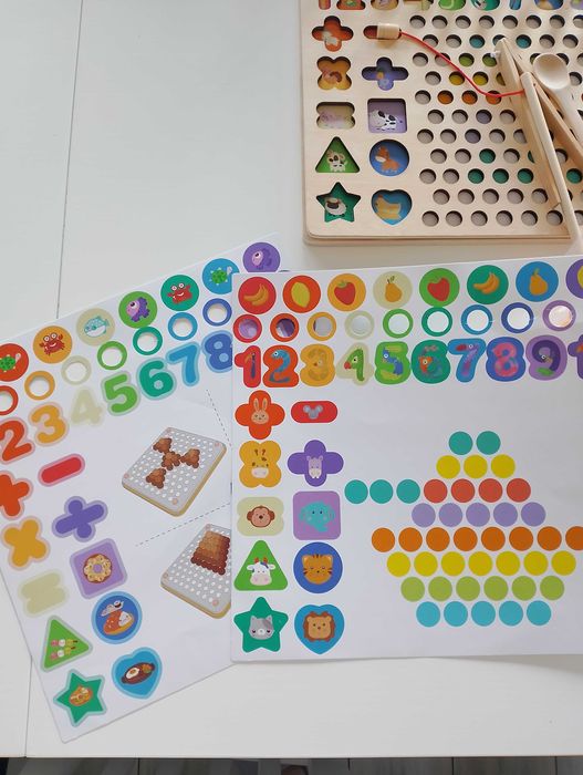 Drewniana układanka montessori rybki kulki mozaika sorter