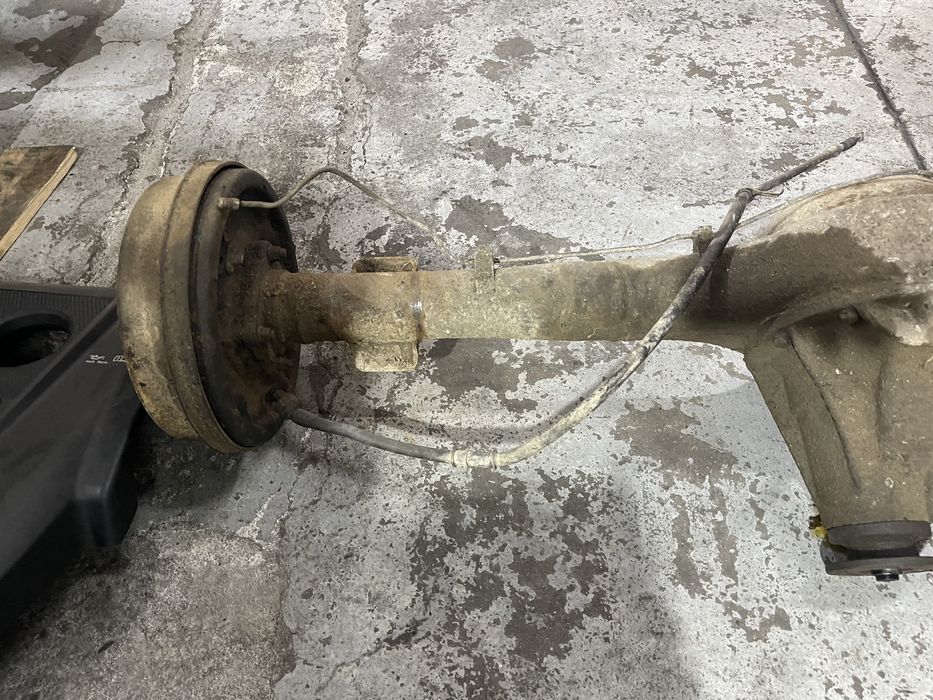 Eixo / ponte mitsubishi pajero mk1 86