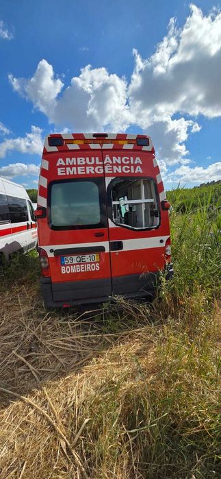 Vende-se ambulância