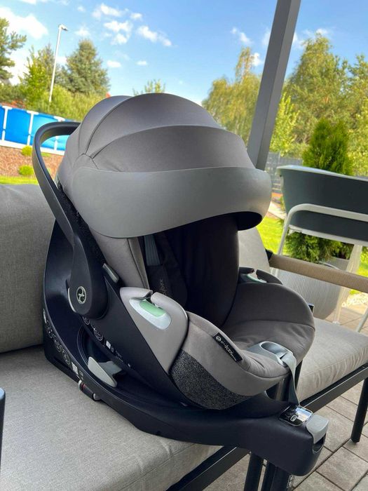 cybex cloud t i-size z bazą