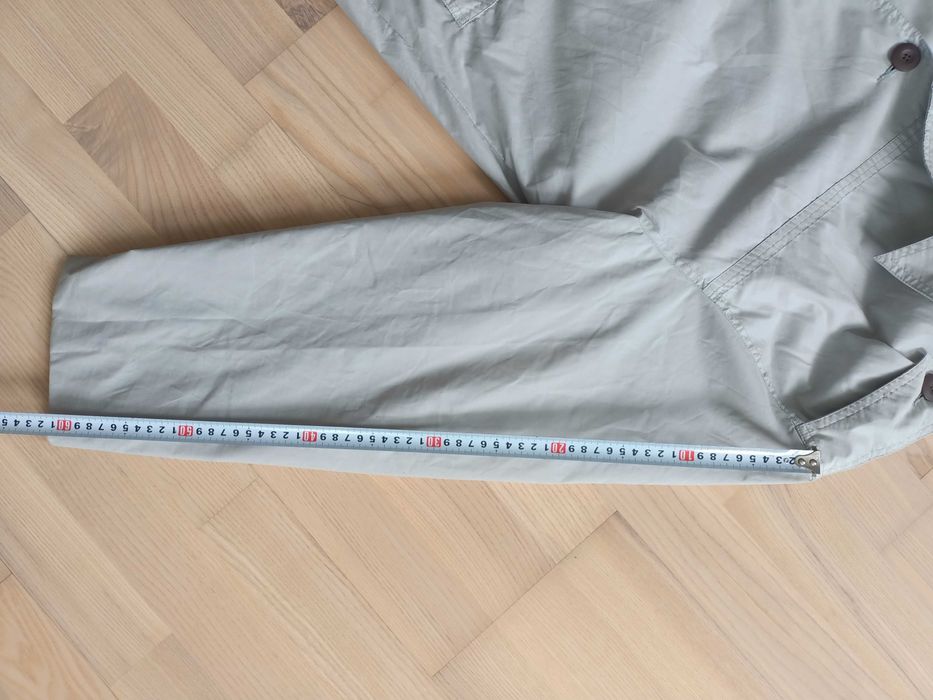 Лёгкая куртка ветровка