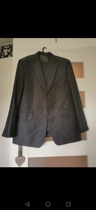 Garnitur męski trzyczesciowy