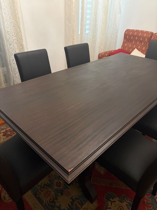 Mesa de sala (em madeira)