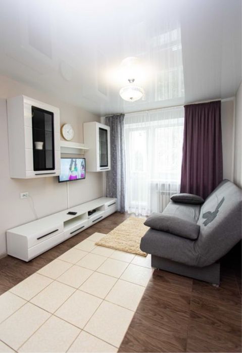 Центр / 2 - кімнати / вул Руська / до 4х осіб /Звітні документи