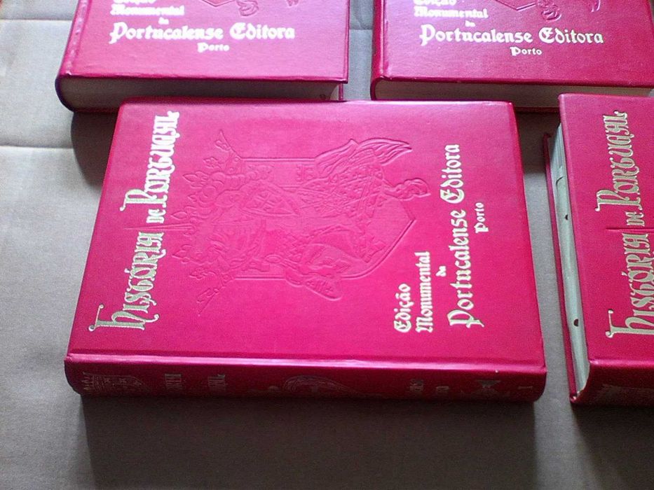 História de Portugal - Portucalense Editora