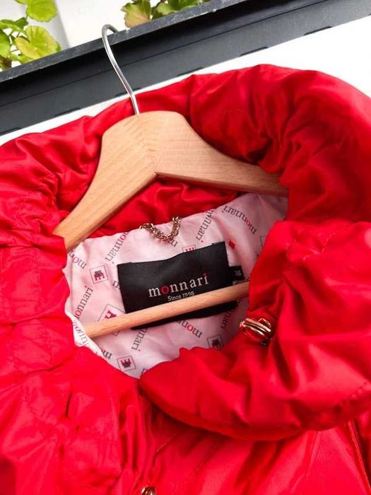 Czerwona długa pikowana puchowa kurtka jesienno zimowa Monnari M/L