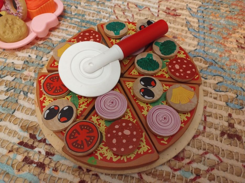 Kuchnia drewniana dziecięca plus akcesoria