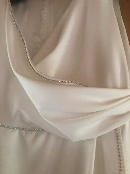 Sukienka slubna ecru