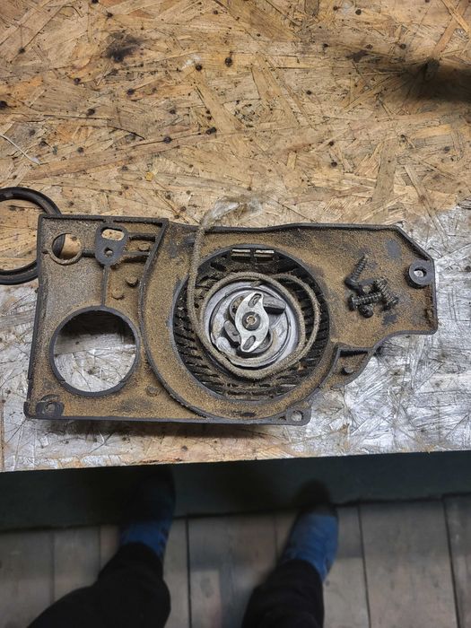 Pila spalinowa do naprawy szarpak